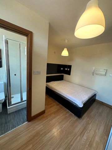 Queens Road Room 15 - Photo 4