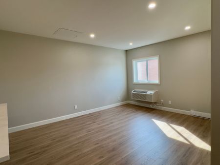 For Lease - 330 Victoria Street Unit# 5, Tweed, Ontario - Photo 3