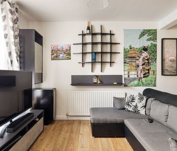 2 Bed Terraced House, Collingwood Road, N15 - Photo 3