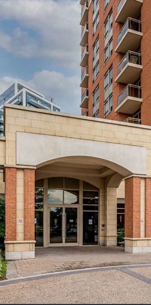 For Lease - 73 King William Crescent Unit# Lph 10, Richmond Hill, Ontario - Photo 1