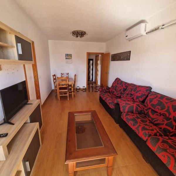 Alquiler de piso en Calle Juan Sebastian Bach - Foto 1