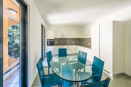 EXCLUSIVE PENTHOUSE WITH LAKE VIEW - Photo 5