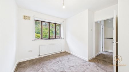 2 bedroom link detached house to rent - Photo 5