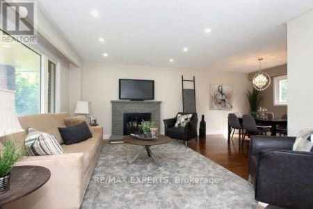 17 NEWTON ROAD - Photo 4