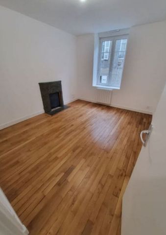 Location Appartement 2 pièces 47m² AVRANCHES 50300 - Photo 2