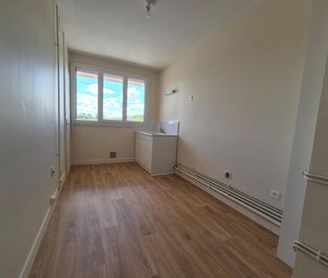 Location Appartement 3 pièces 78m² MACON 71000 - Photo 3