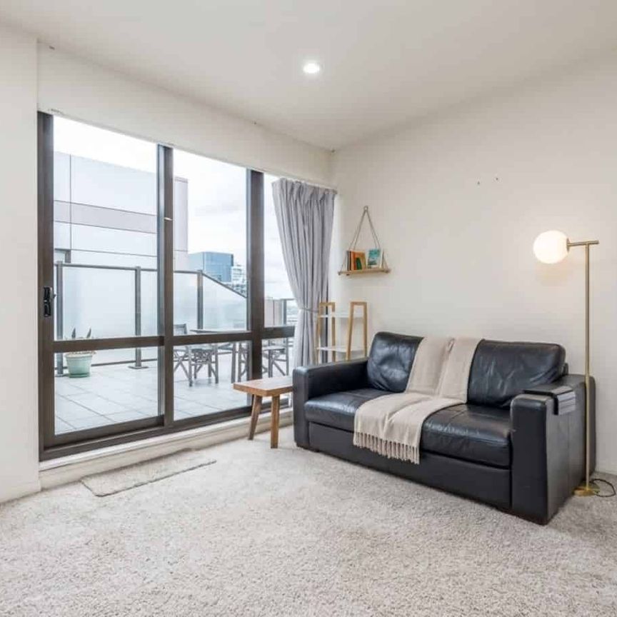 Live Above It All - Penthouse Living in the Heart of Auckland CBD - Photo 1
