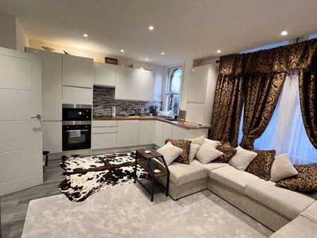 1 Bed Flat, Rectory Grove, CR0 - Photo 3