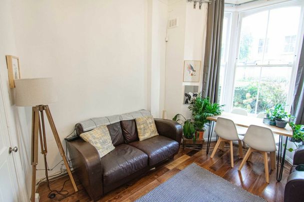 Charteris Road - Photo 1