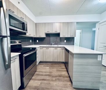 $2,249 / 3 br / 2 ba / 997 sqft 3 bedroom- 220 Cannon st E - Photo 6