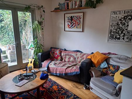 3 Bed End Terrace, Jennings Road, SE22 - Photo 4