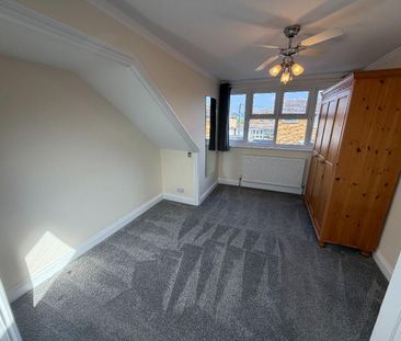 3 bedroom chalet to rent - Photo 3