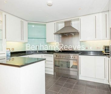 3 Bedroom flat to rent in Downside Crescent, Belsize Park, NW3 - Photo 1