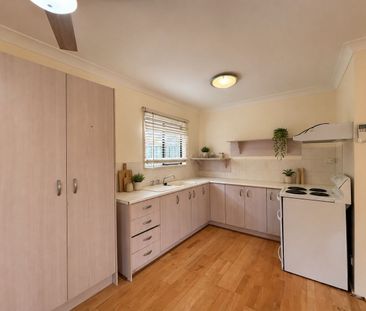 Charming One-Bedroom Retreat - Photo 5