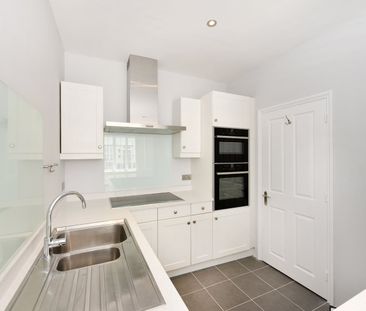 4 Bed Mews House To Rent - Photo 6