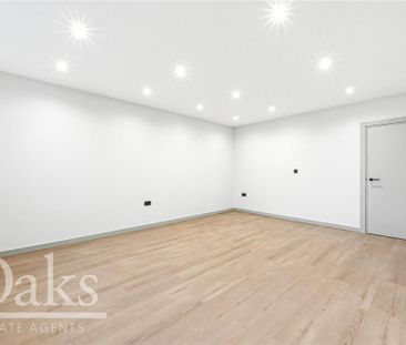 Studio to rent - Photo 6