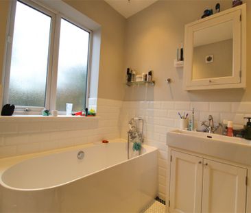 3 Bedroom Semi Detached To Let - Photo 6