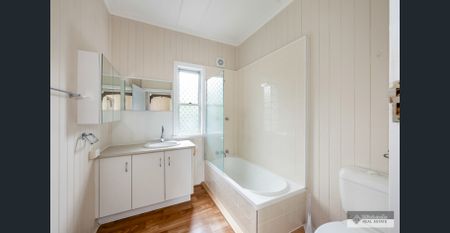 TERRIFIC POSITION - Photo 4