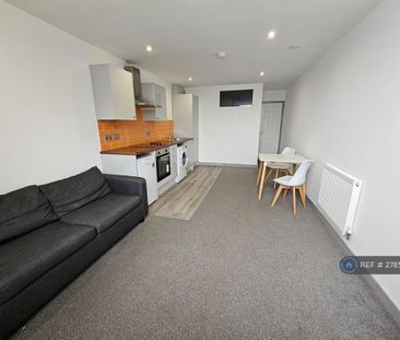 1 bedroom flat to rent - Photo 2