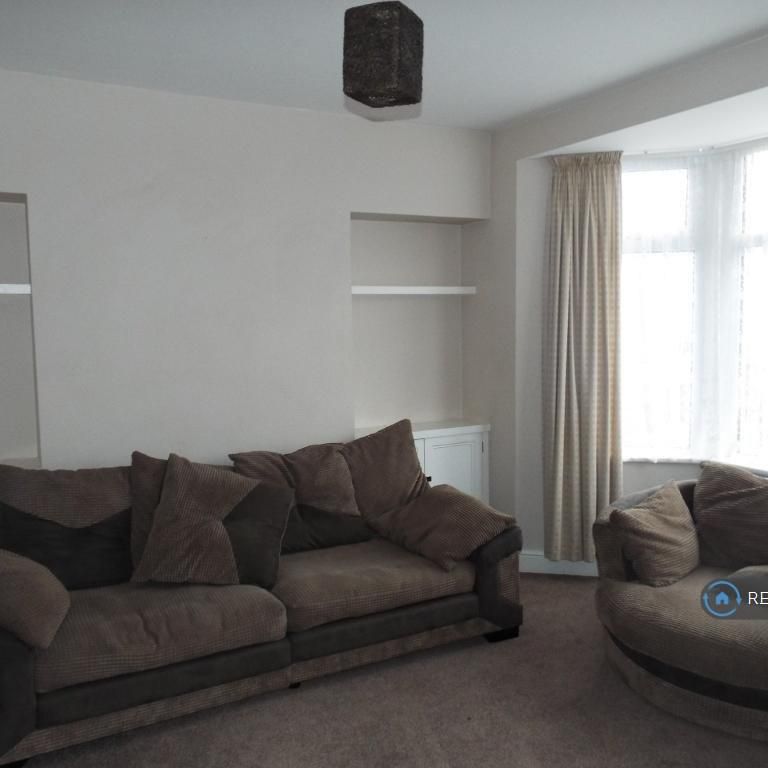 4 bedroom terraced house to rent - Photo 1