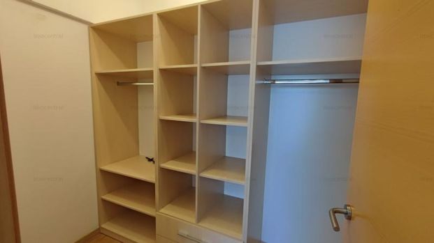 Apartament modern, suprafata foarte generoasa - Fotografie 1