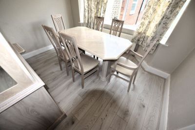 3 bedroom House in The Avenue, Leeds - Photo 3