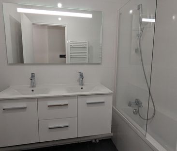 location Appartement T3 DE 75.3m² À ISSY LES MOULINEAUX - Photo 4