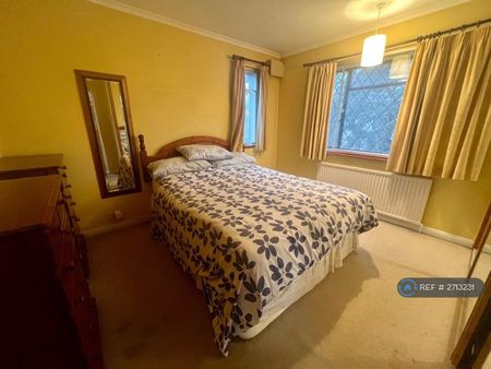 3 bedroom detached house to rent - Photo 5