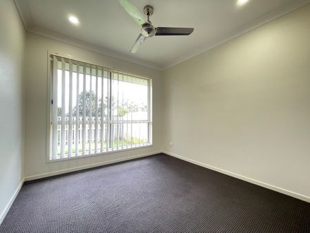 Well Positioned Home Opposite Parkland And Only A Short Walk To School - Photo 4
