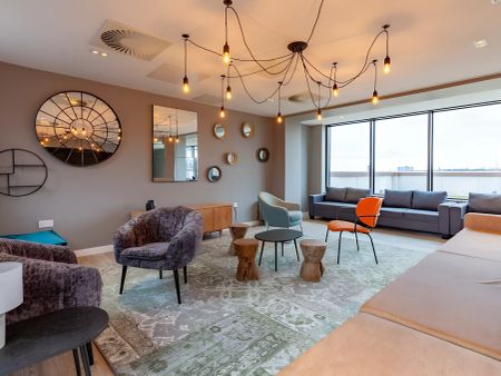 Premium En Suite City View - Photo 2