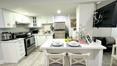 For Lease - 16 Pannahill Road Unit# Basement, Toronto, Ontario - Photo 2