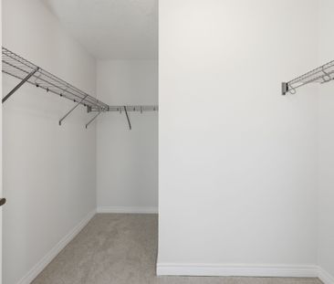 For Lease - 10 Linden Park Lane, Hamilton, Ontario - Photo 4