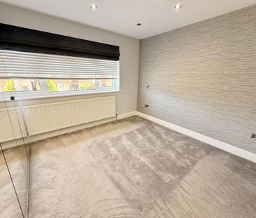 4 bedroom detached house to rent - Photo 4