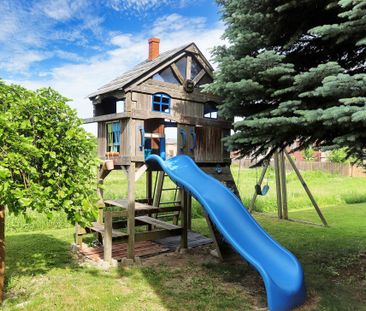 For Lease - 194 Tom Taylor Crescent, Newmarket, Ontario - Photo 3