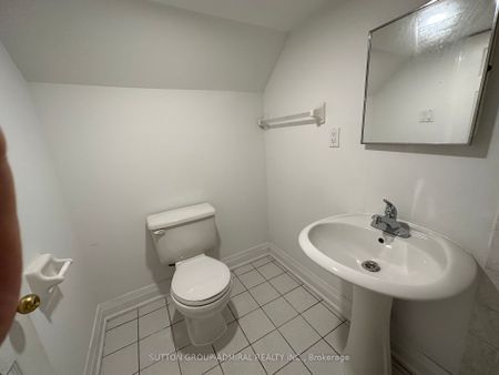 For Lease - 7 Resolution Crescent Unit# Lower A, Toronto, Ontario - Photo 3