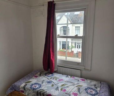 2 bedroom house share to rent - Photo 6
