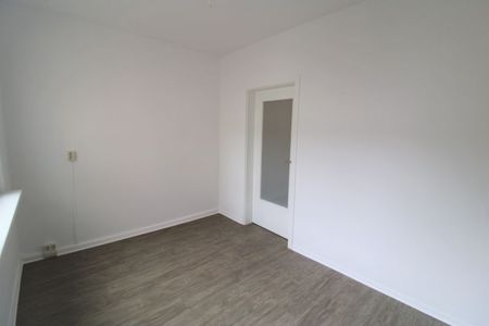 Zentraler geht es kaum! Großzügige Wohnung - Photo 3