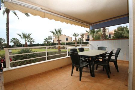 Apartamento bajo en Calas de Campoamor. Temporada - Photo 2