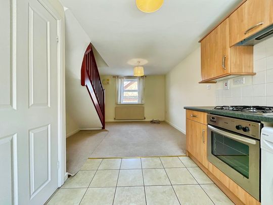 2 bedroom Mid Terraced House to let - Photo 1