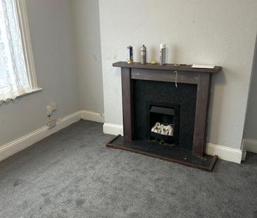 4 bedroom terraced house to rent - Photo 1