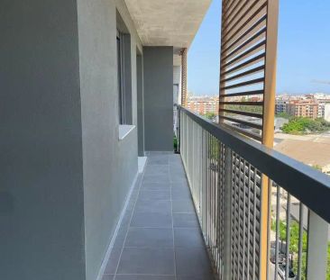 Valencia - Photo 3