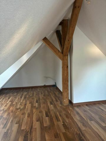 Wunderschöne 2.5-Zimmerwohnung mit Galerie - Photo 4