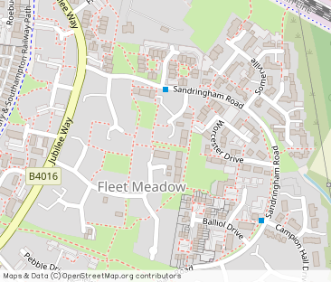 Didcot, Oxfordshire - Photo 1