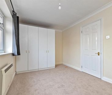 2 bedroom maisonette to rent - Photo 1