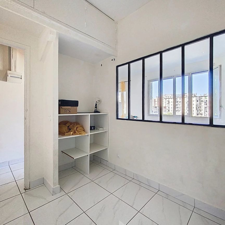 Location AppartementMarseille 3ème Belle de Mai - Photo 1