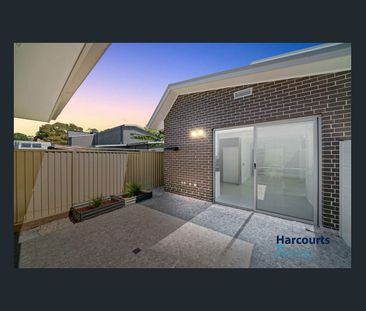 Brand New 4-Bedroom Townhouse, Your Luxurious Lifestyle in Girraween! - Photo 3