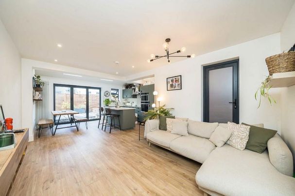 2 bedroom maisonette to rent - Photo 1