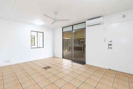 1412 Riverway Drive, Kelso - Photo 2