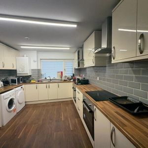 1 bedroom house to rent - Photo 2