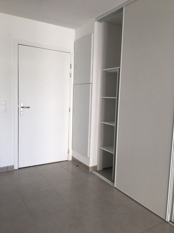 Location Appartement 2 pièces 40m² VILLENAVE D ORNON 33140 - Photo 5